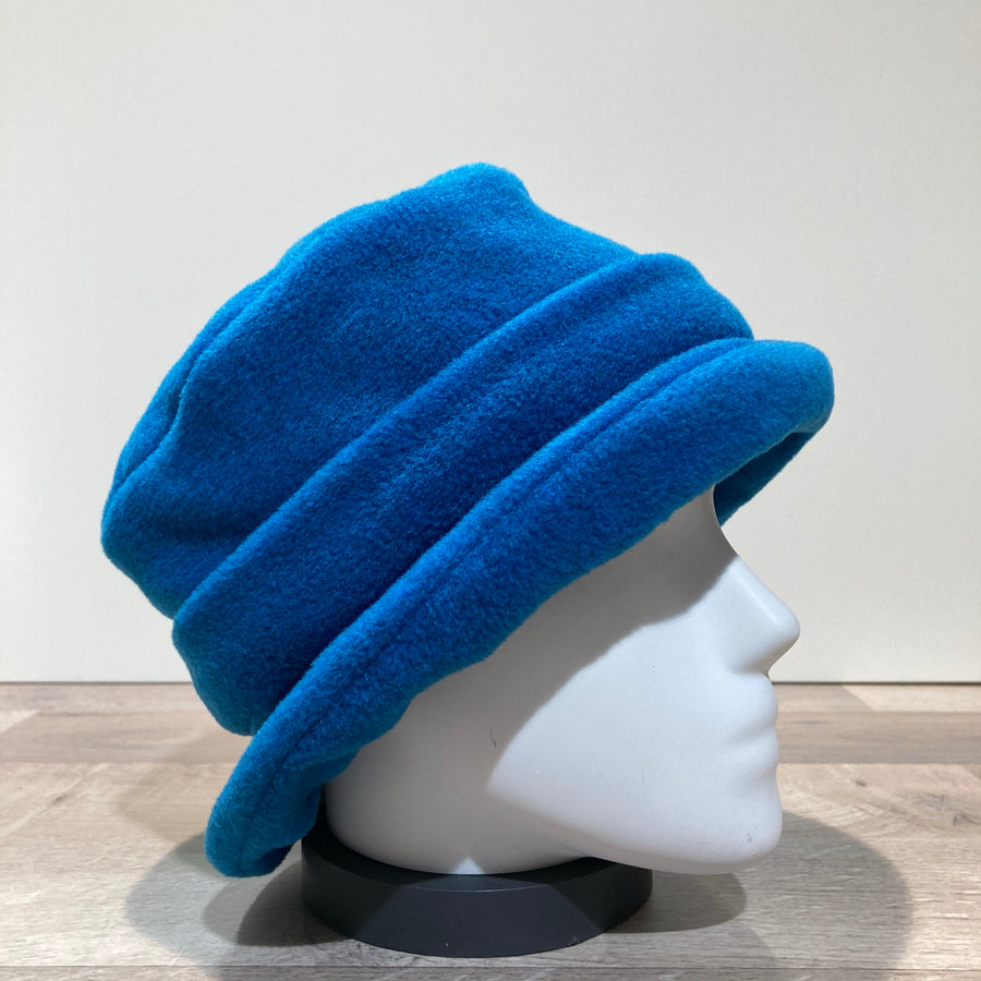 Chapeau cloche polaire bleu doublé