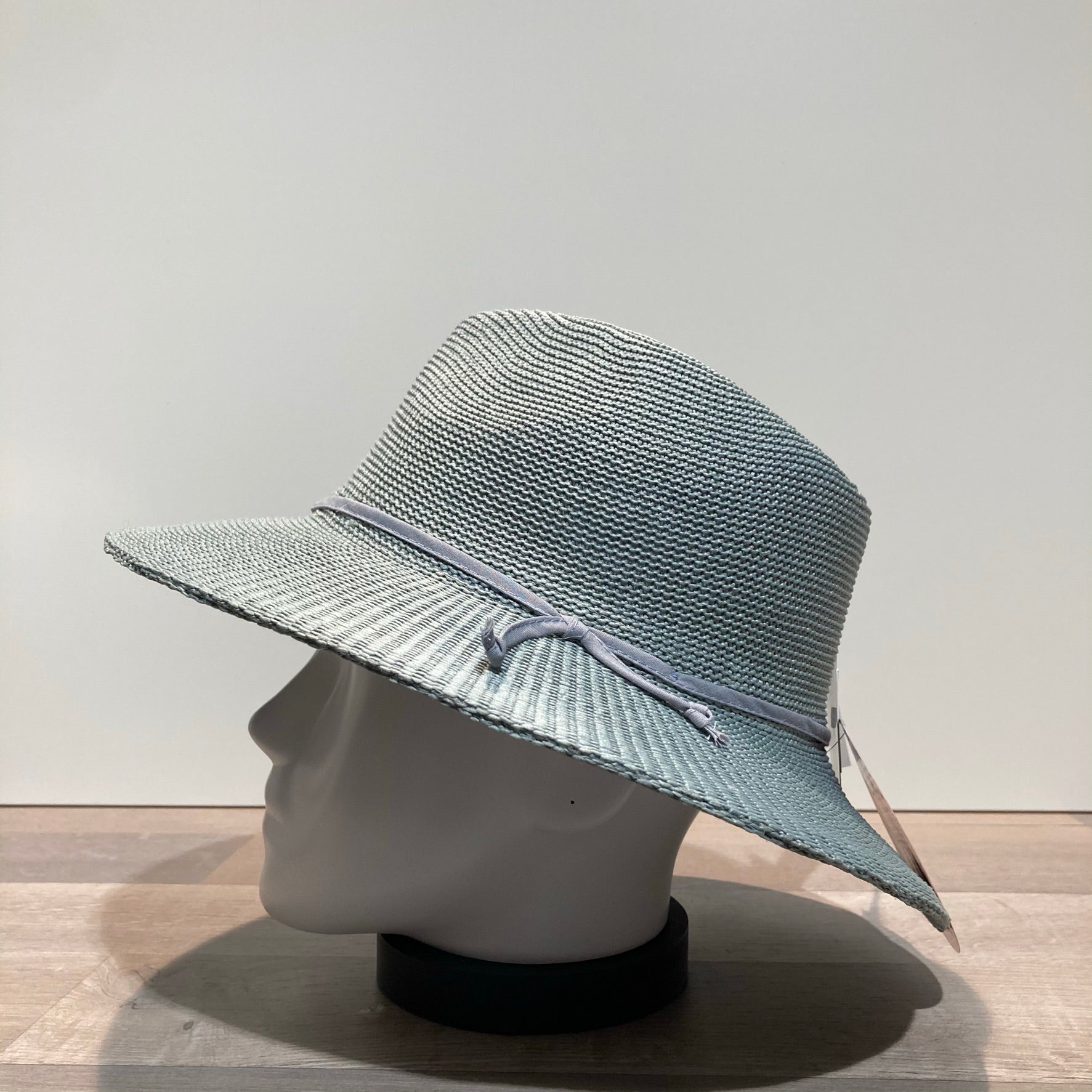 Chapeau Gilly écume anti UV ajustable malléable