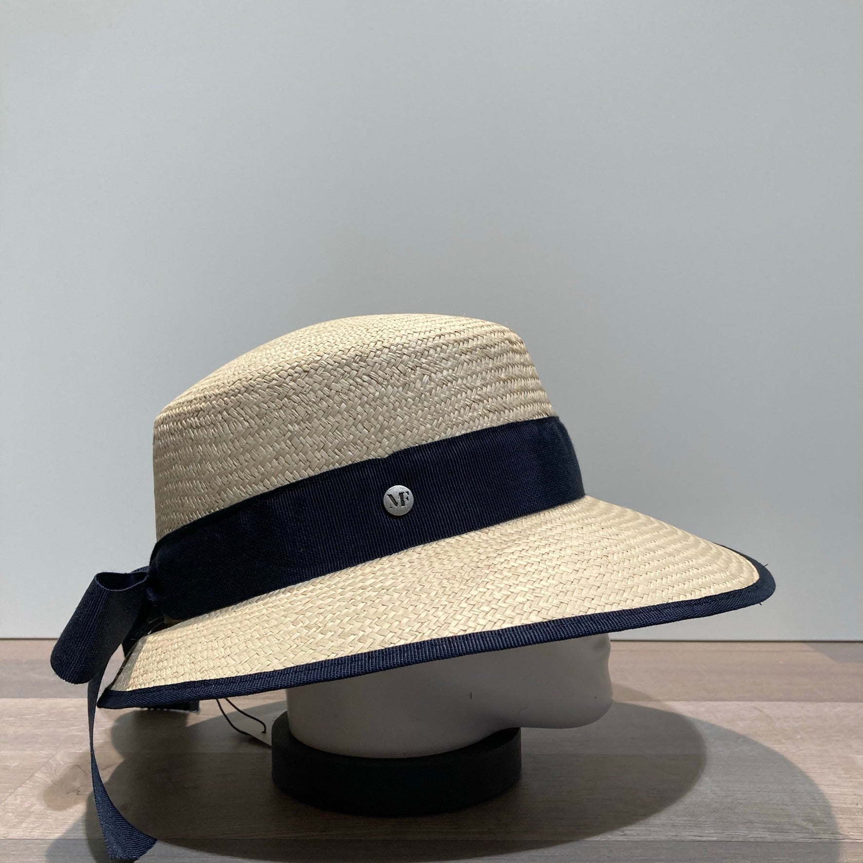Casquette visière paille naturelle High Quality avec ruban marine