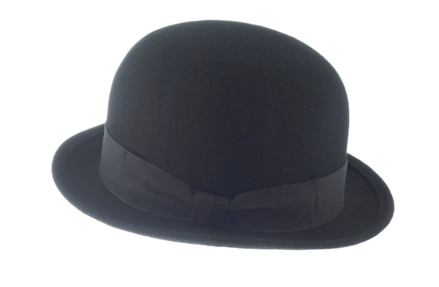 Chapeau melon Dino noir calotte ronde avec gros grain en contour de calotte