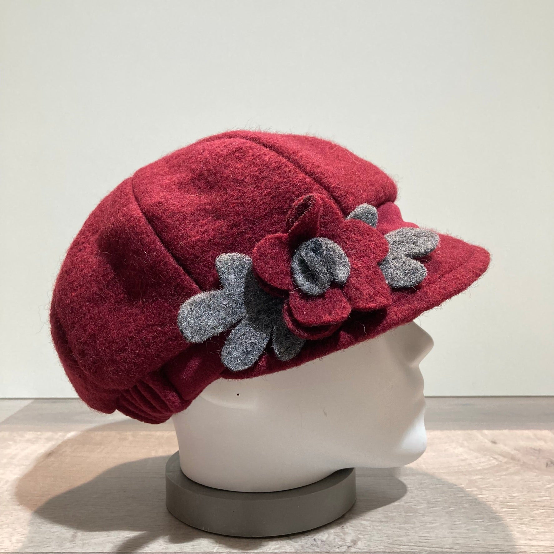 Casquette gavroche bordeaux élastiquée doublure polaire