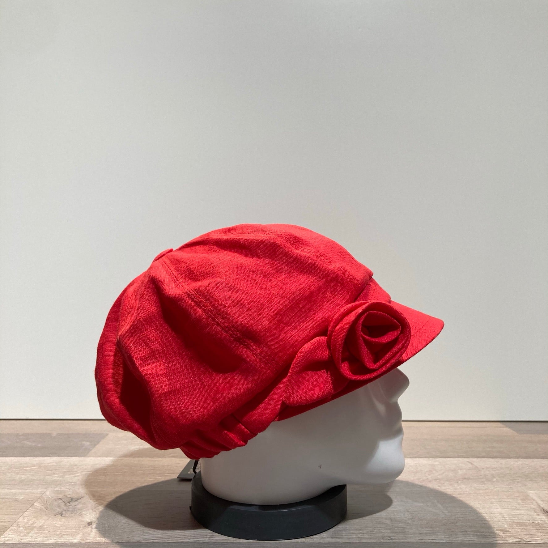 Casquette gavroche lin rouge élastiquée