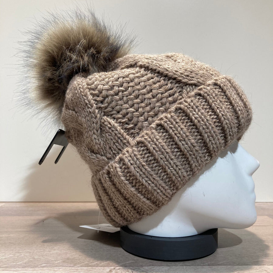 Bonnet tricot torsadé uni taupe doublé avec pompon