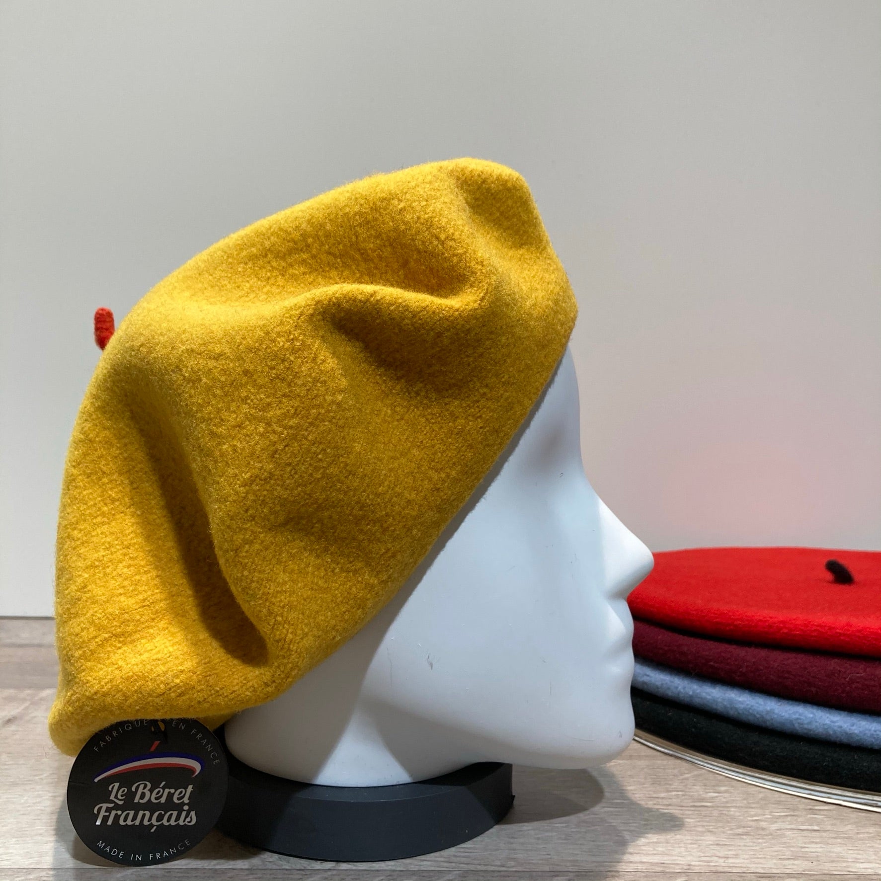 Béret français doublé moutarde