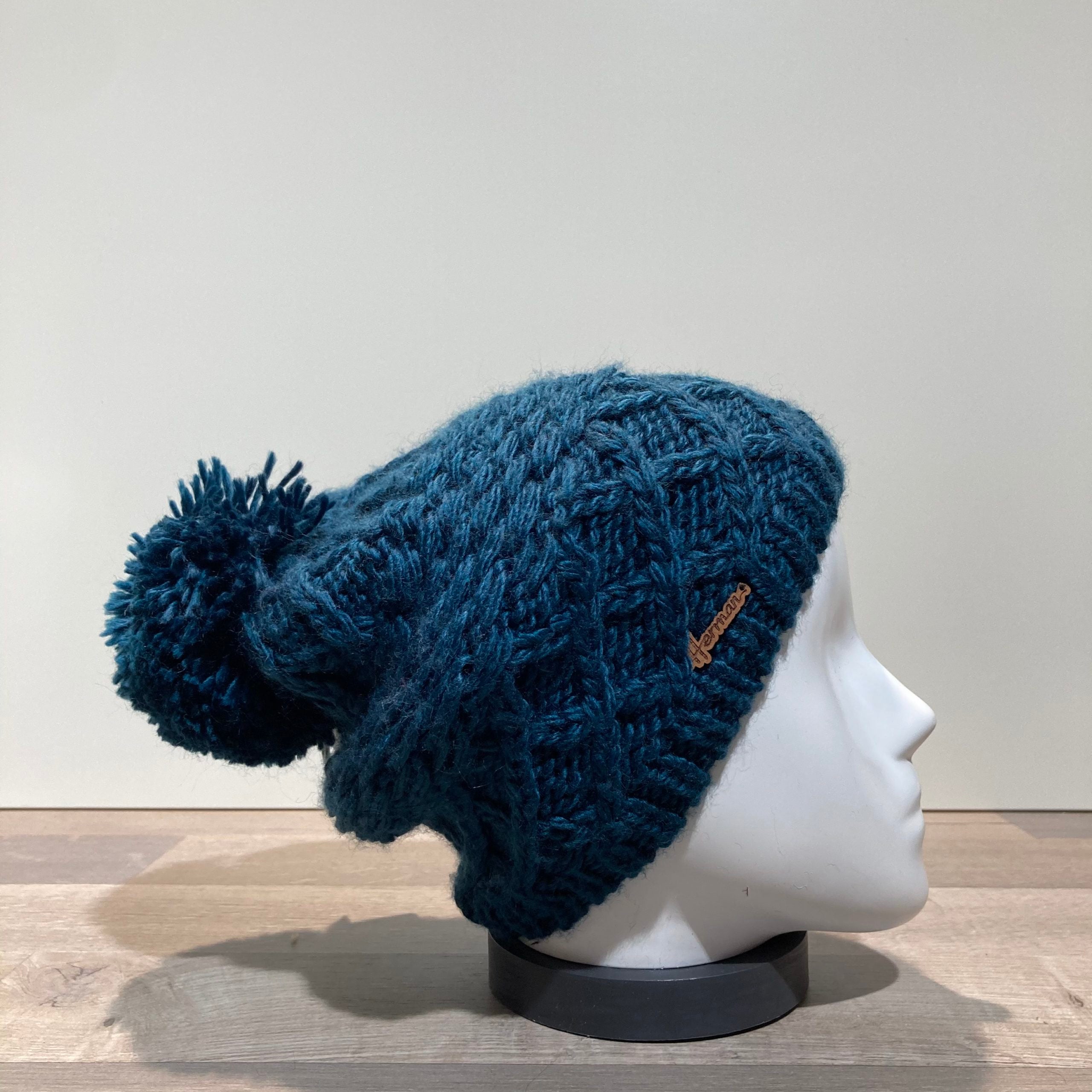 Bonnet tricot uni pétrole doublé avec pompon Herman