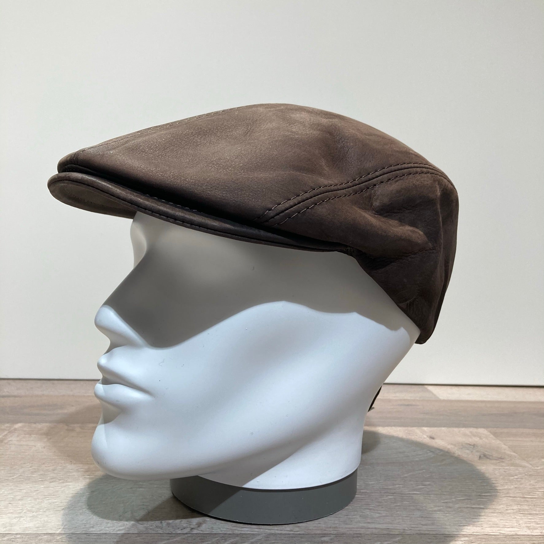 Casquette cuir véritable marron foncé doublée