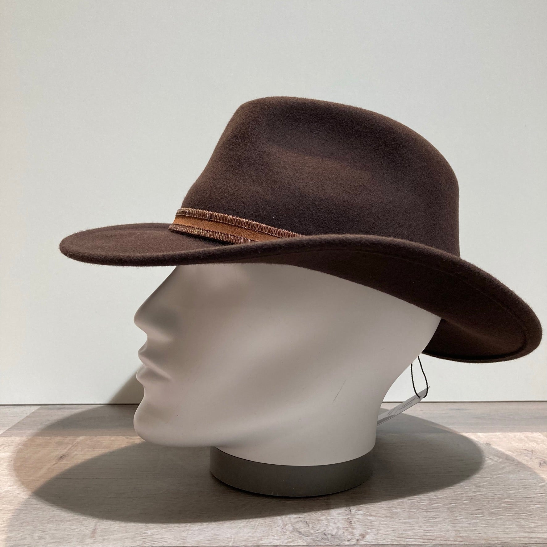 Chapeau feutre laine marron foncé