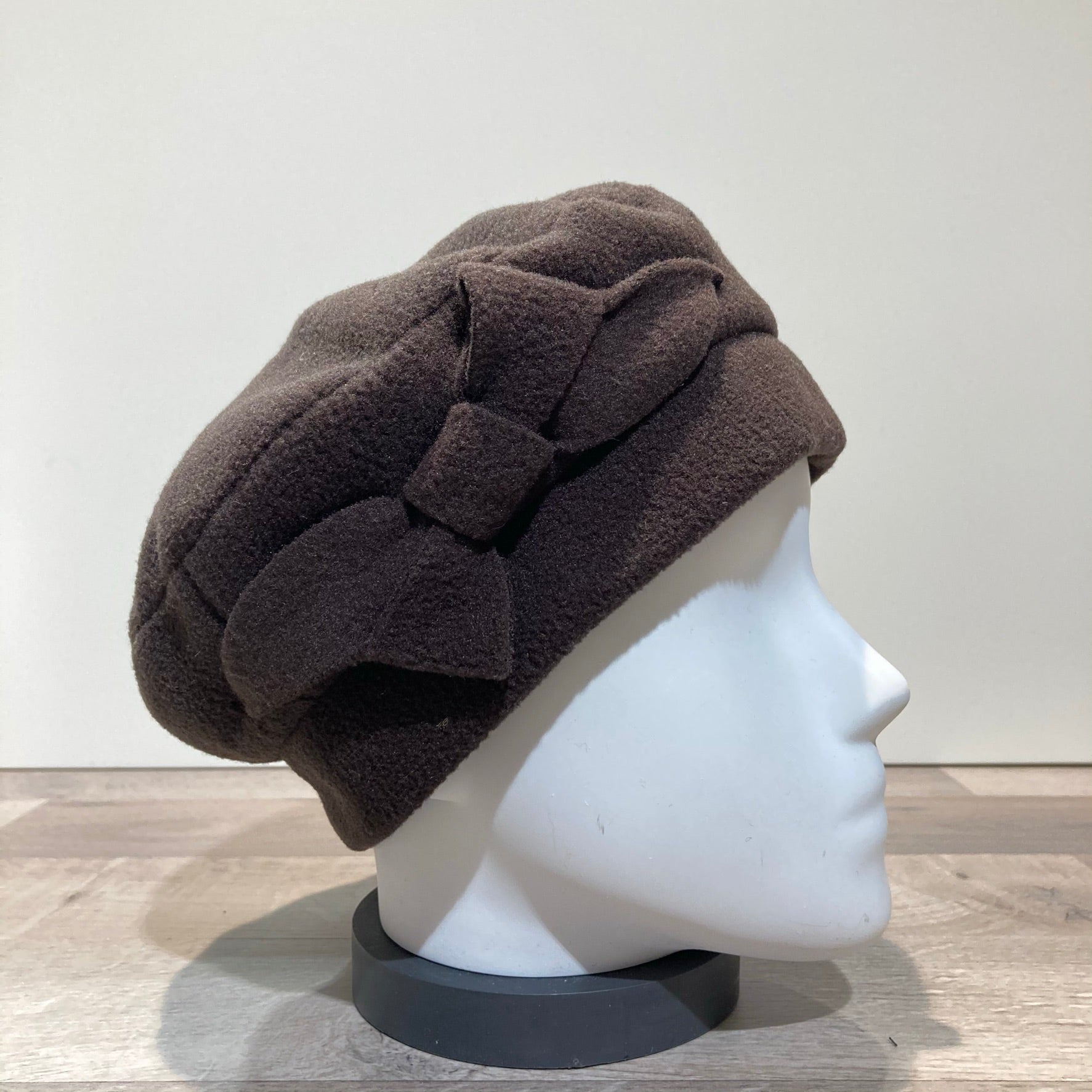 Béret polaire marron foncé doublé