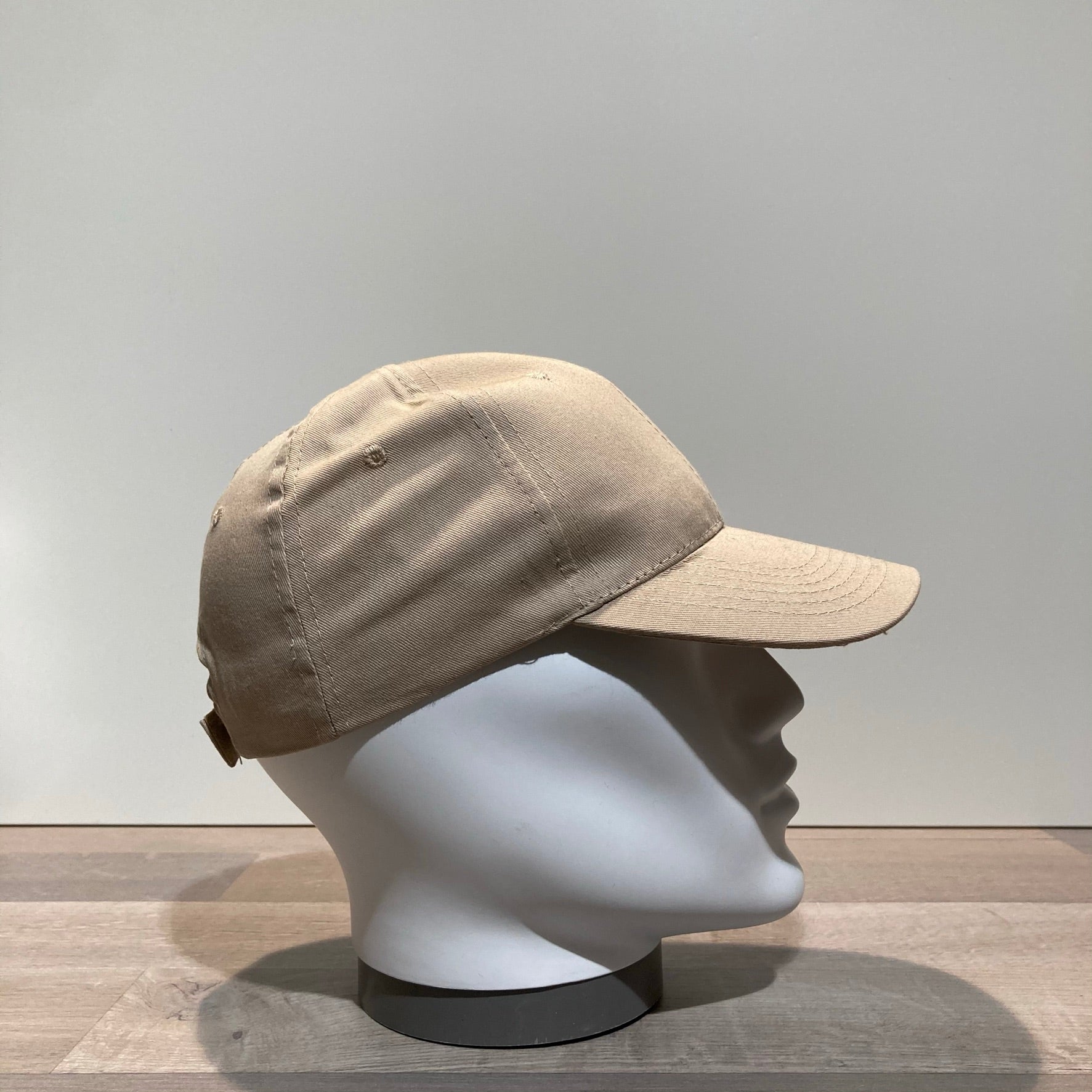 Casquette baseball beige ajustable