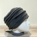 Toque polaire gris foncé