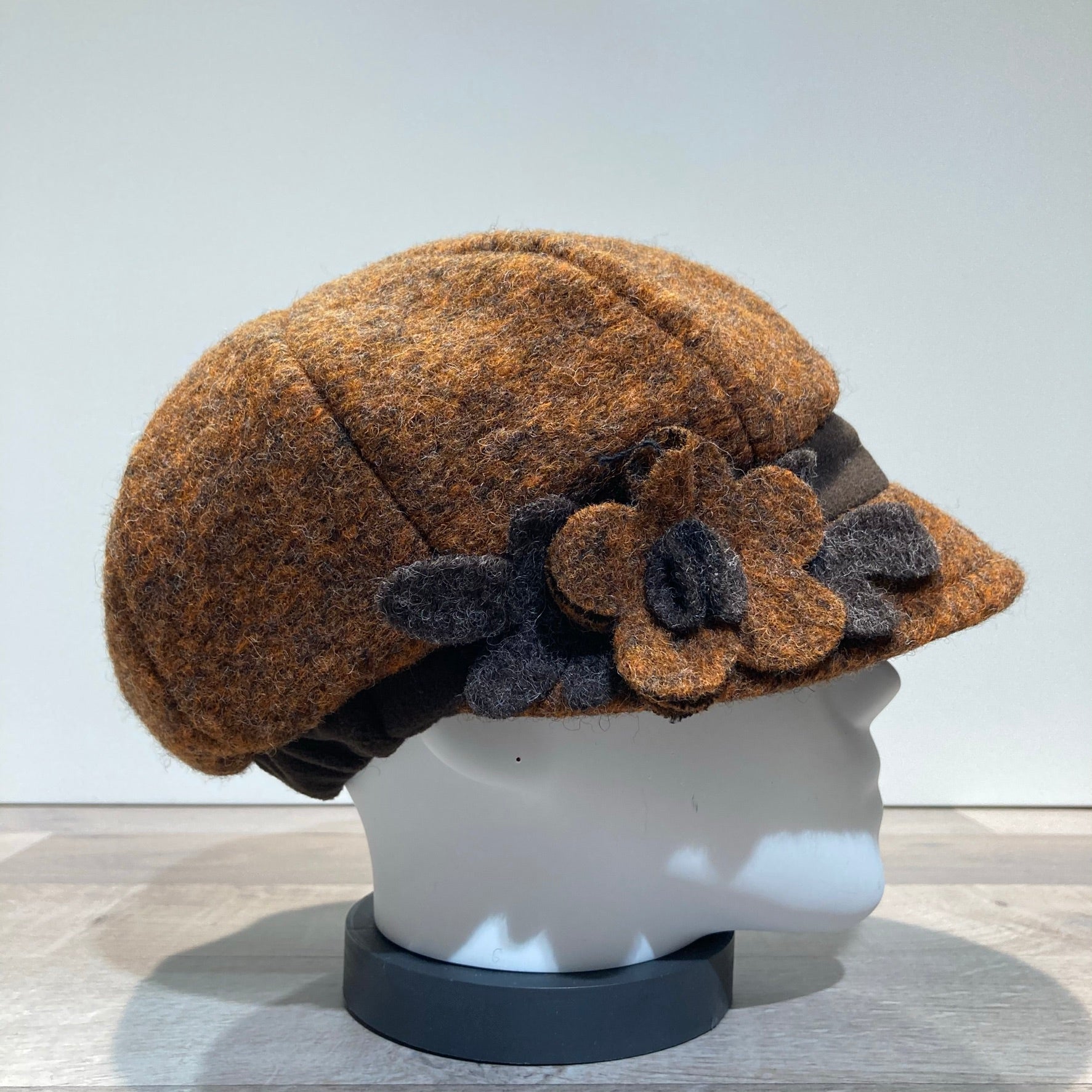 Casquette gavroche marron élastiquée doublure polaire