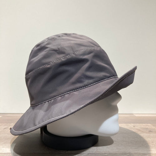 Bob de pluie gris doublé