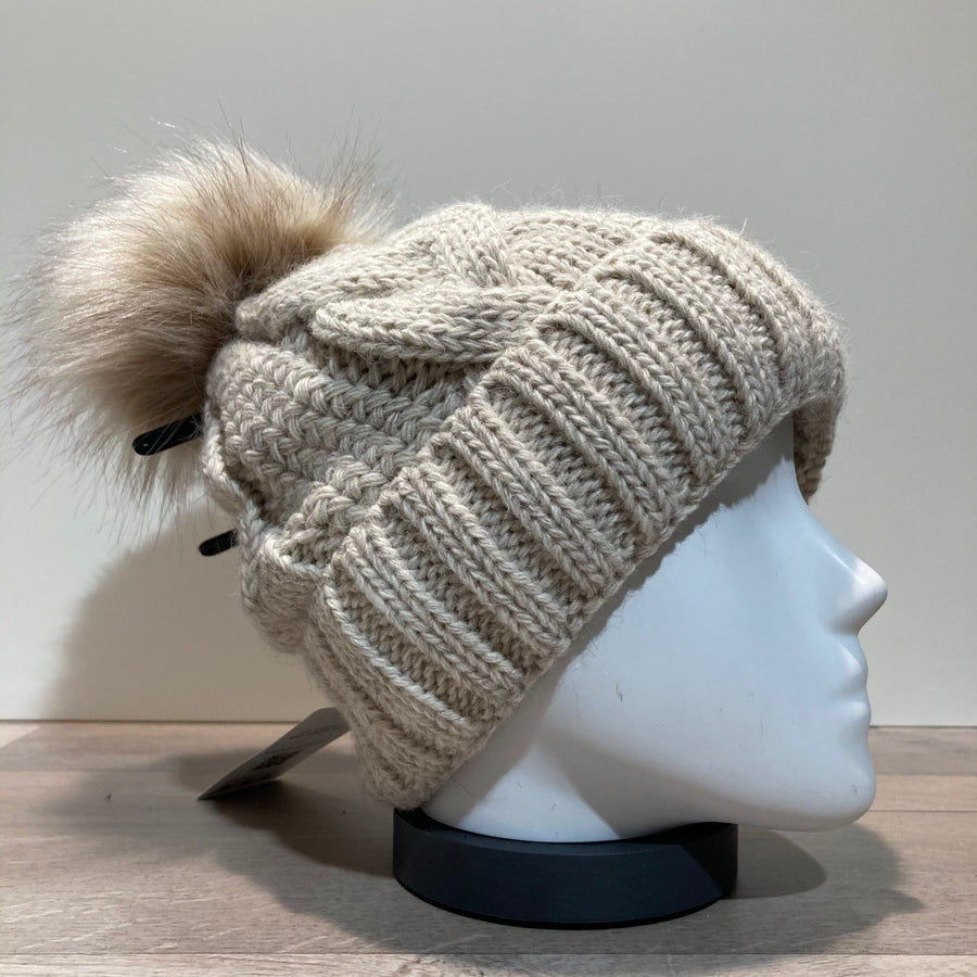 Bonnet tricot torsadé uni beige doublé avec pompon