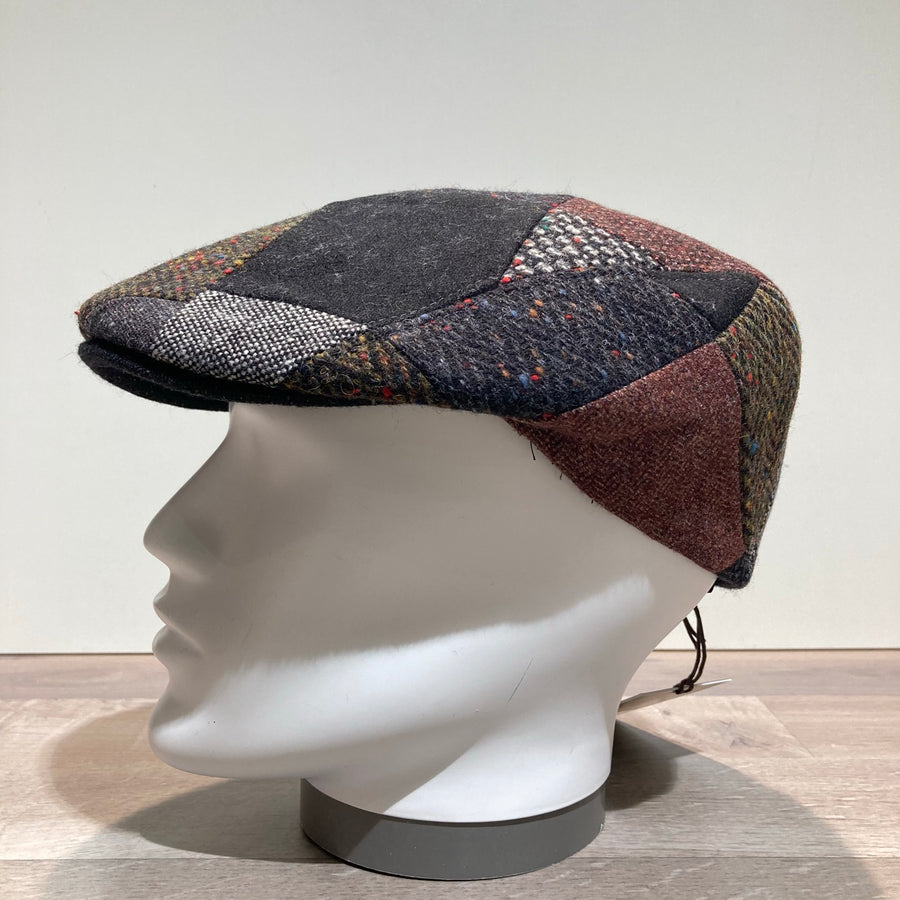 Casquette laine vierge patch rouge-noir doublée