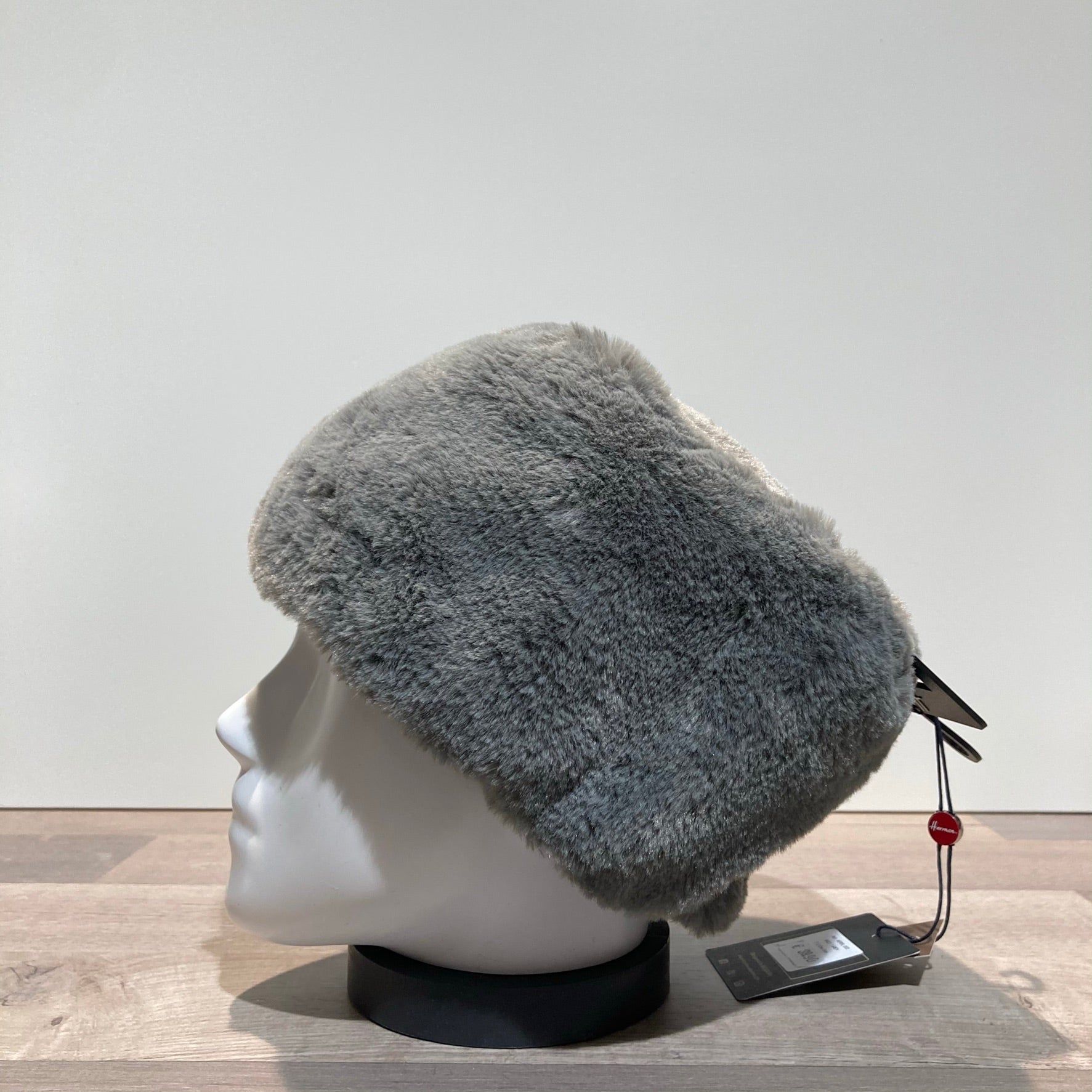 Toque gris fausse fourrure doublée