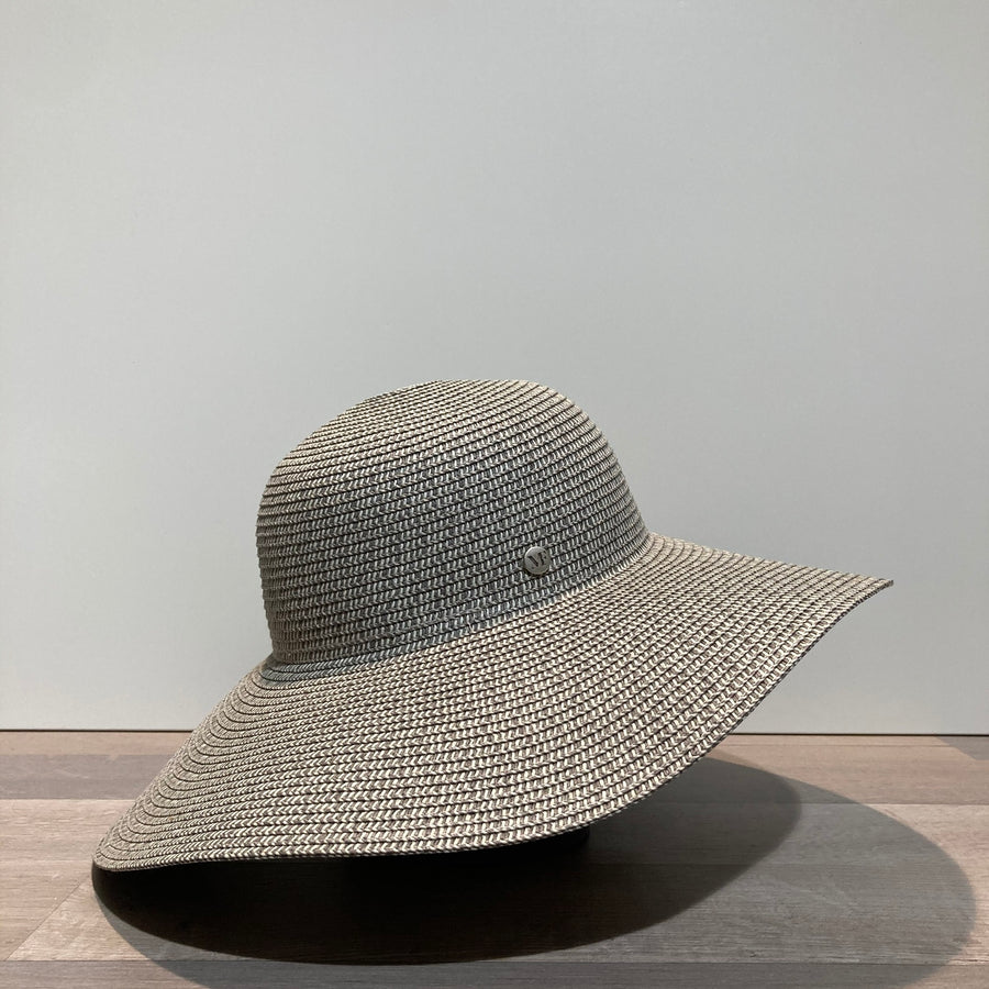 Capeline gris