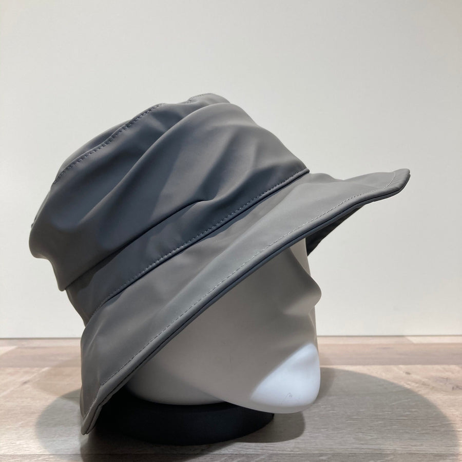 Chapeau bob de pluie gris doublé